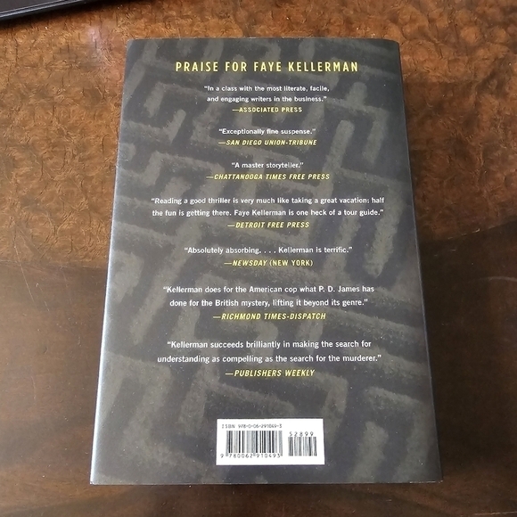 The Hunt (Peter Decker and Rina Lazarus Series, Book 27) Book by Faye Kellerman - Picture 3 of 10